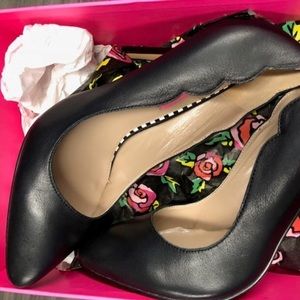 Betsey Johnson Raciee Black Leather Pumps
